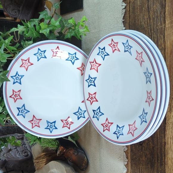 Longaberger Stars & Stripes Melamine 9" Plates, Set of 4 Patriotic July 4th - Picture 1 of 3